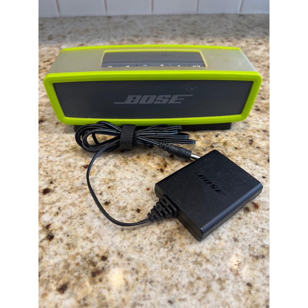 Bose SoundLink Mini Bluetooth Speaker Silver with Lime Green Cover and Cradle